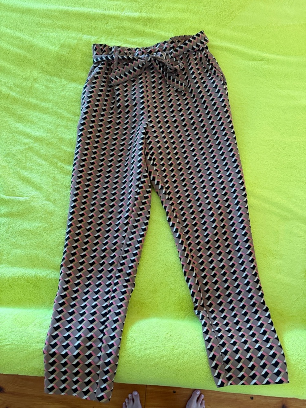 GGeometric Print Pull-On Pants - Pink & Black